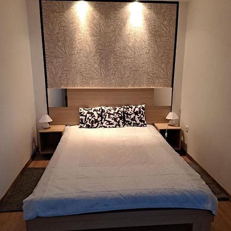 Nefelejcs Vendeghaz Hotel Balatonkenese Ngoại thất bức ảnh