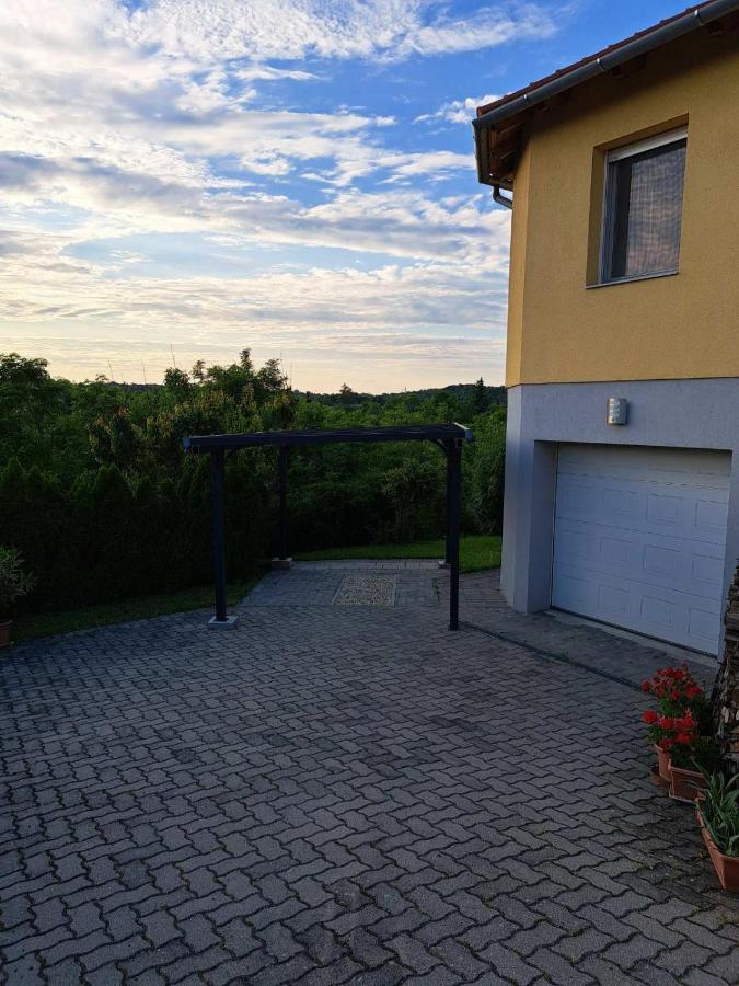 Nefelejcs Vendeghaz Hotel Balatonkenese Ngoại thất bức ảnh